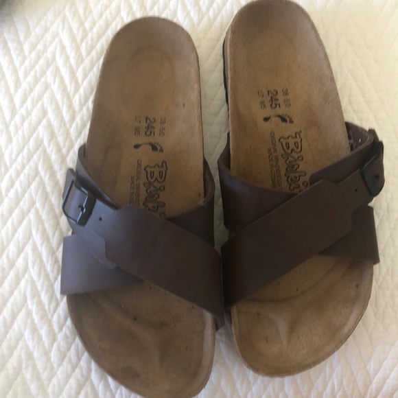 Birkenstock Shoes - Birkenstock 245 L7 M5 brown criss cross sandal 7